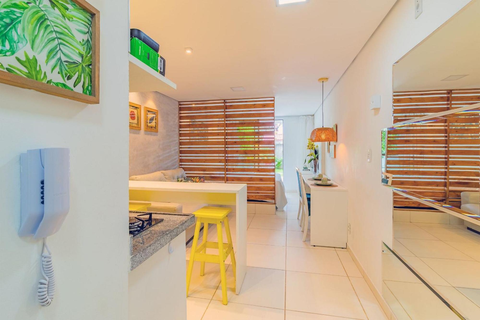 Laguna #108 - Flat Com Jardim Por Carpediem *